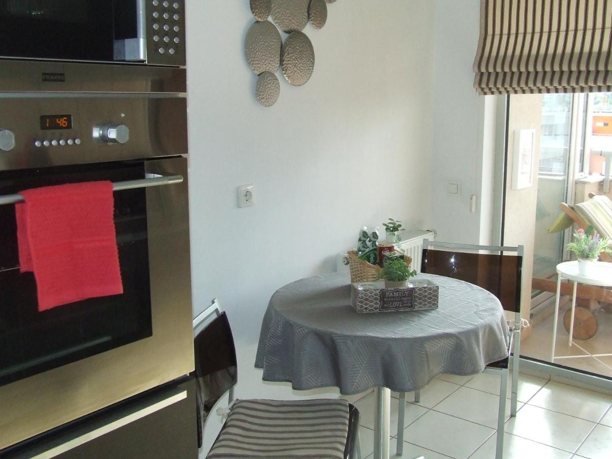 Appartement Family Retreat Politehnica Park à Bucarest Extérieur photo